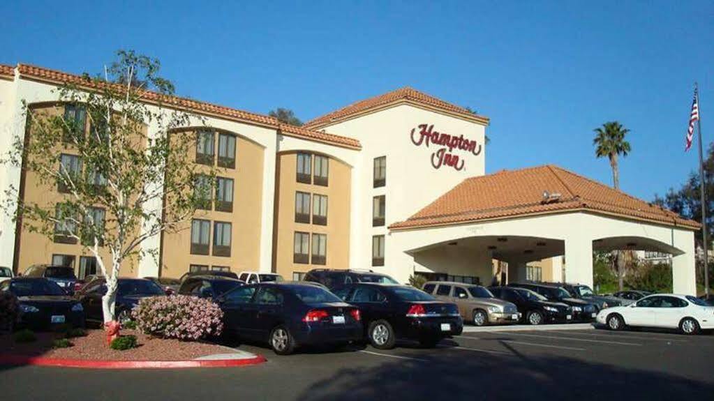 Hampton Inn Los Angeles Santa Clarita Bagian luar foto
