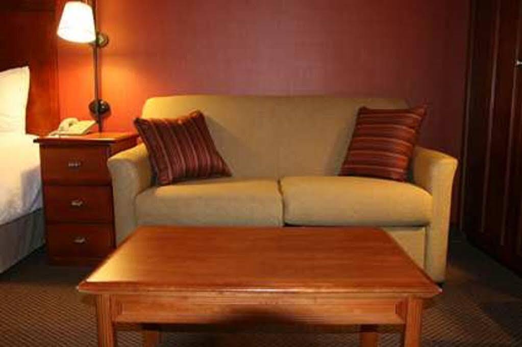 Hampton Inn Los Angeles Santa Clarita Bagian luar foto